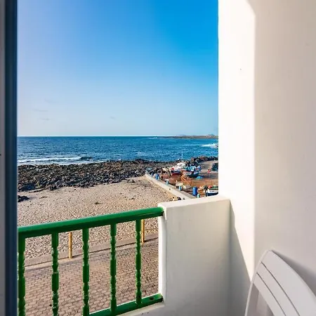Quemao - With Sea View 아파트 라 산타